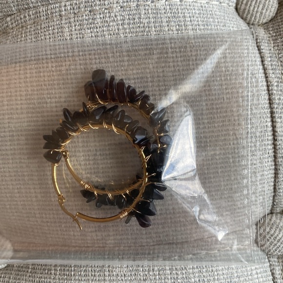 Black Stone Hoop Earrings - Picture 2 of 3